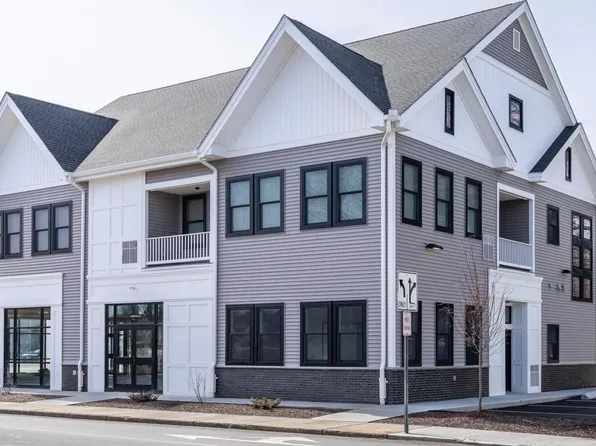 77 Whiting St #1A, Plainville, CT 06062
