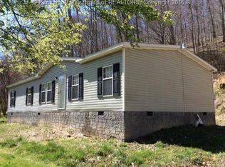 3187 Toneys Branch Rd, Bloomingrose, WV 25024