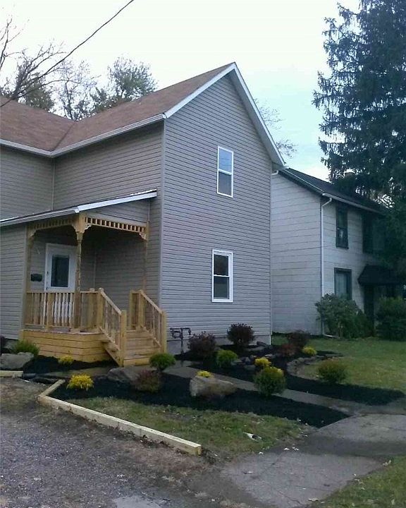 1st image of 110 N Chestnut Ave