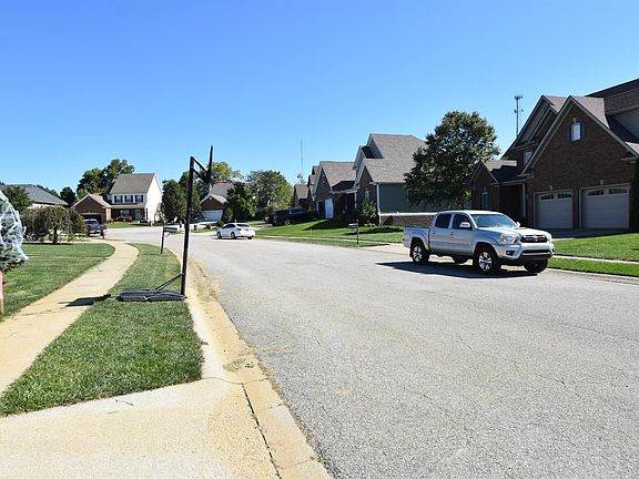 3rd image of 2051 Elmwood Dr