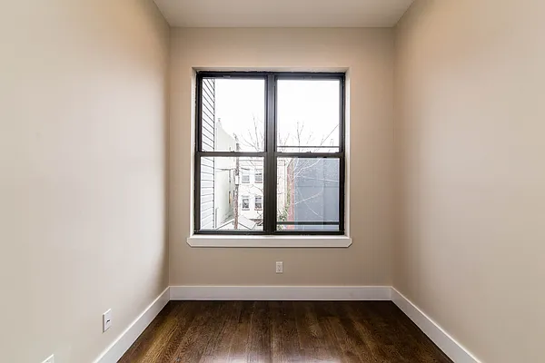 Rented by Nooklyn NYC LLC | media 30