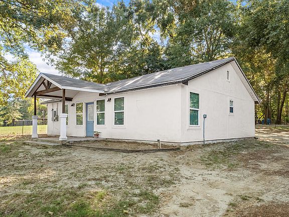 3rd image of 301 Augusta St