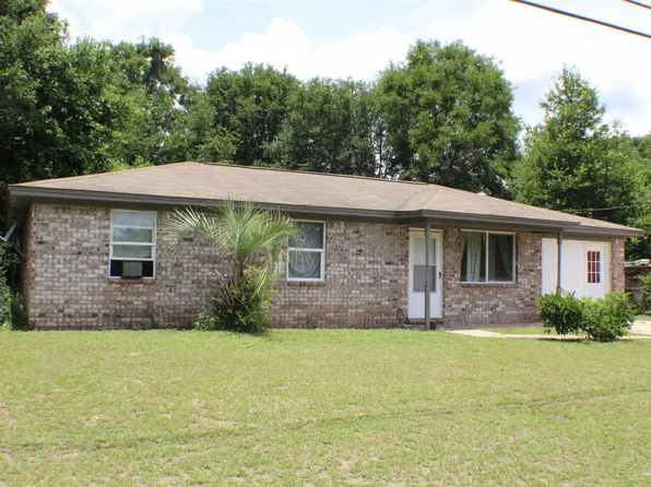 5460 Holley St, Milton, FL 32583