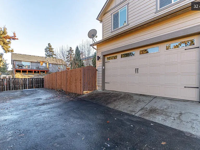 20240 Brumby Ln — Photo 20