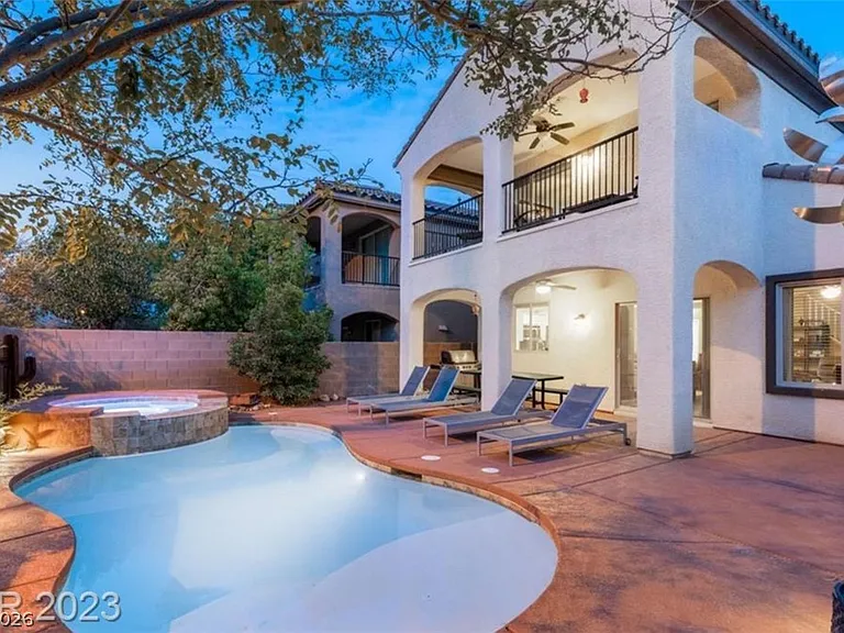 7086 Positano Hill Ave — Photo 1