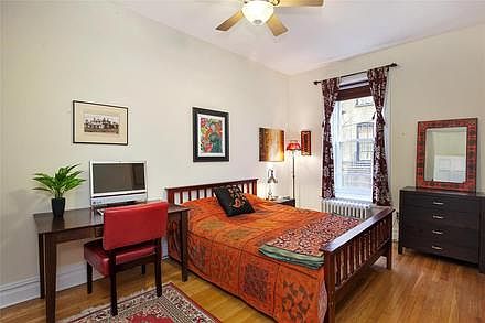 2nd image of 916 Union St APT 1D