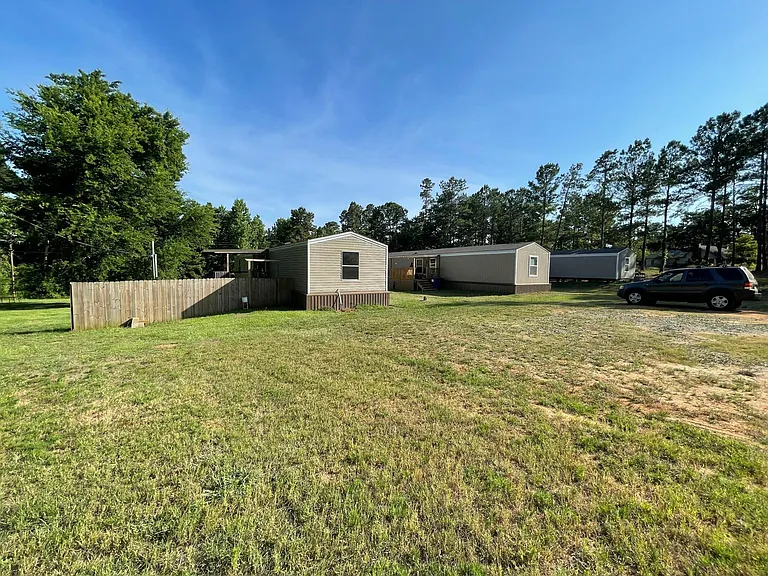 7338 E Highway 135 — Photo 14