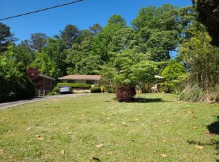 3093 Weslock Cir, Decatur, GA 30034