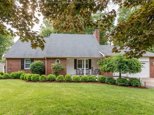 406 Beechwood Ests, Scott Depot, WV 25560