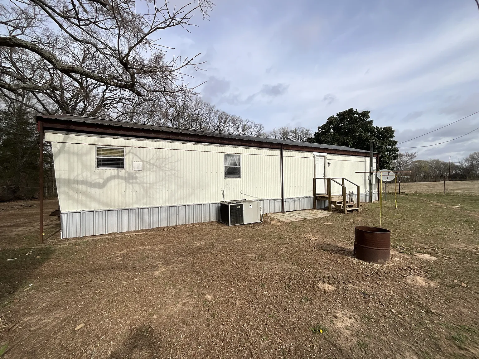 1053 VZ County Road 1927 - 1 — Photo 3