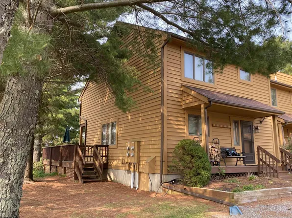 371 Deerfield Vlg #143, Davis, WV 26260