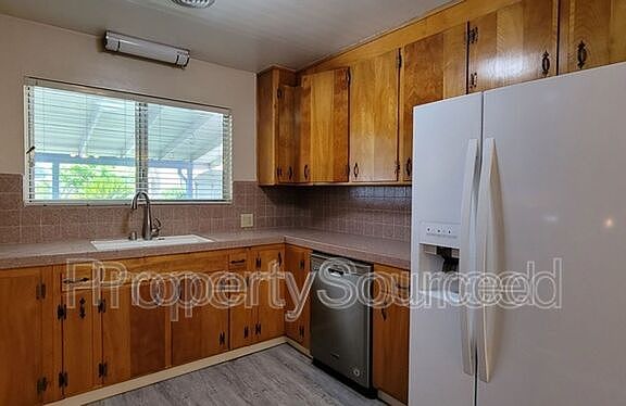 5th image of 420 Northgate Dr
