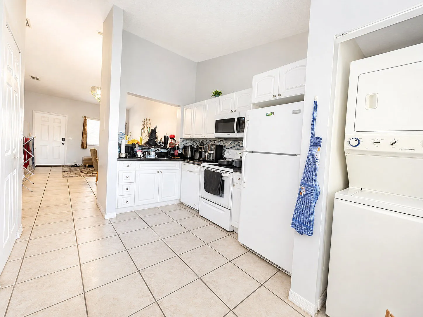 2 bed, 2.0 bath, 970 sqft, $2,200 — Photo 4