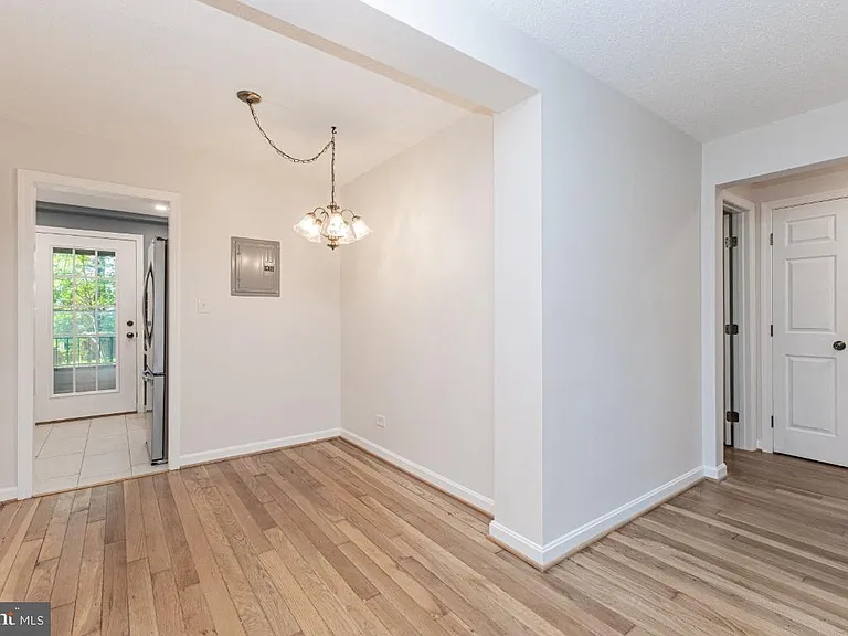 100 N George Mason Dr #3 — Photo 11