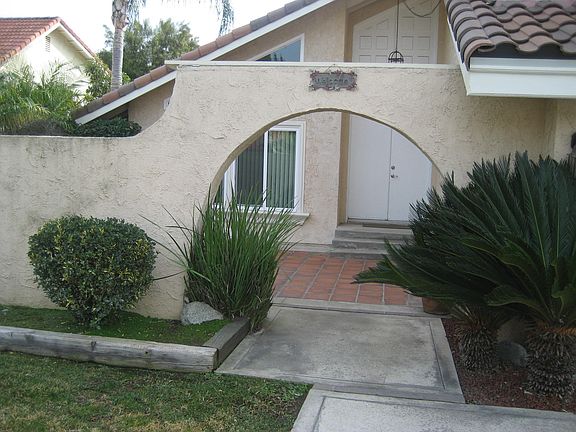 2nd image of 1216 W Aster St