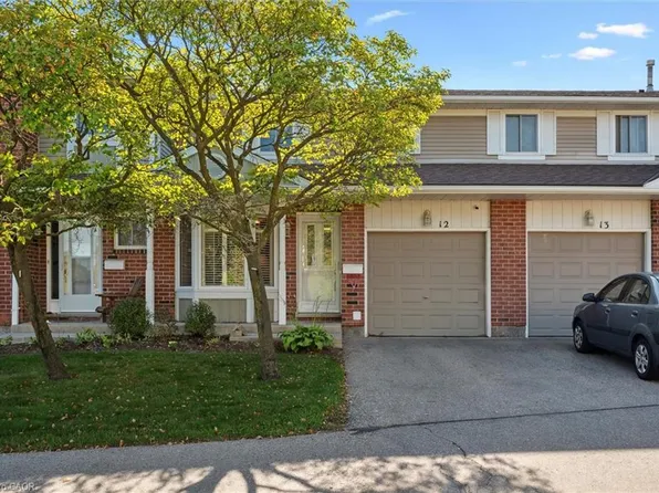 210 Highland Cres #12, Kitchener, ON N2M 5H7