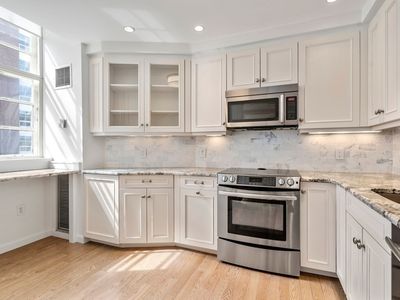 106 13th St APT 316, Charlestown, MA, 02129