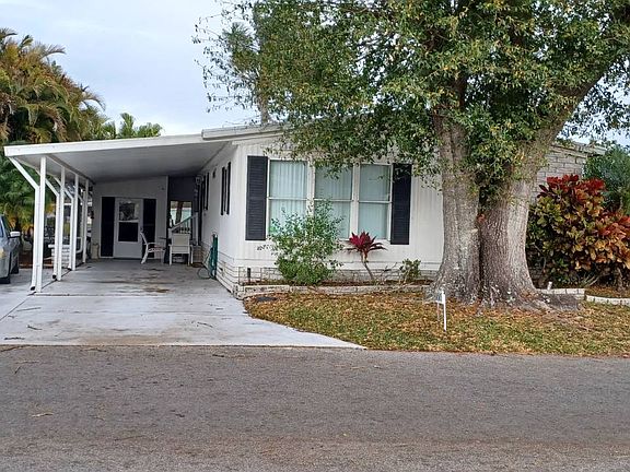 3rd image of 14585 Spyglass St