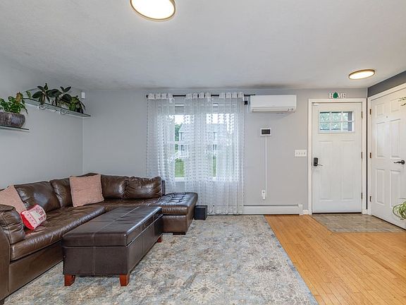 5th image of 8 Brandywine Drive