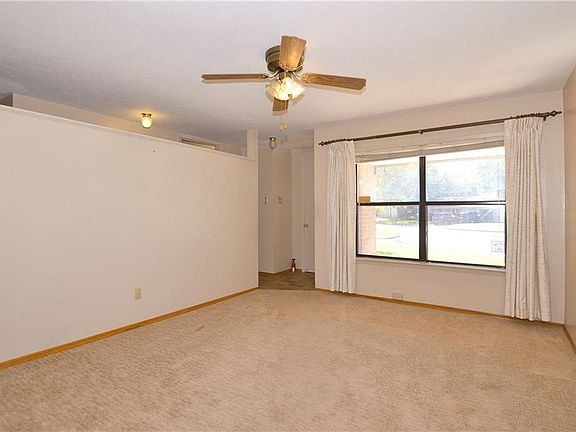 3rd image of 3069 Windmill Ln