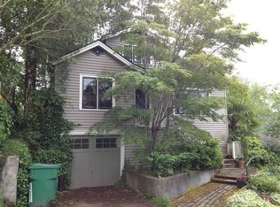 1607 NE 70th St, Seattle, WA 98115