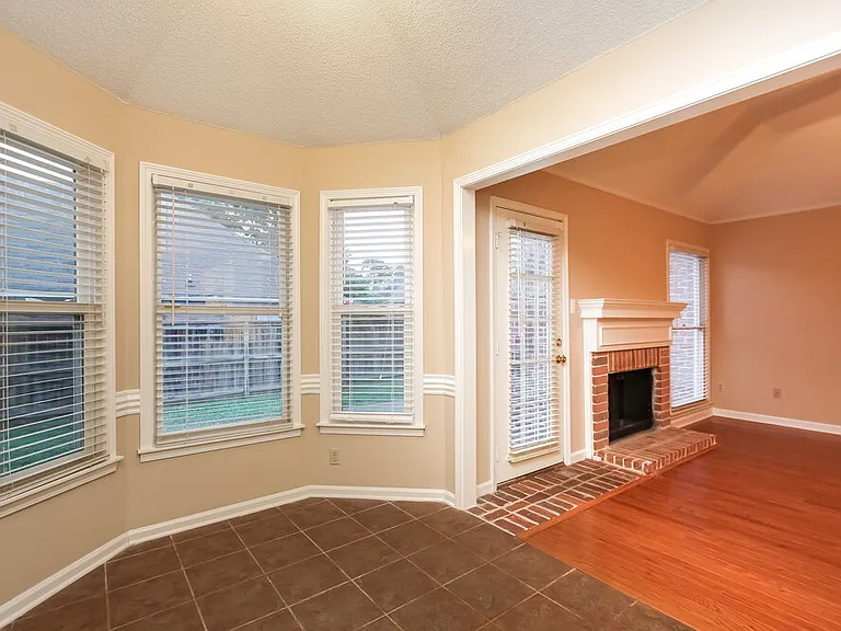 7576 Dexter Run Cir — Photo 6