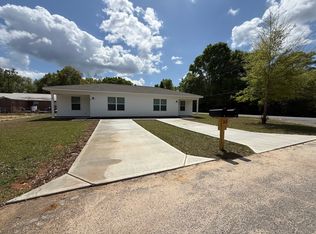32 Constitution Ave, Defuniak Springs, FL 32433