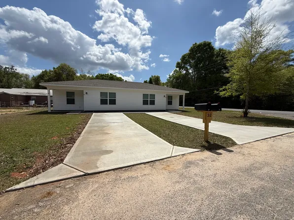 32 Constitution Ave, Defuniak Springs, FL 32433