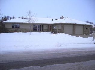 1102 Groveland Ave, Crookston, MN 56716
