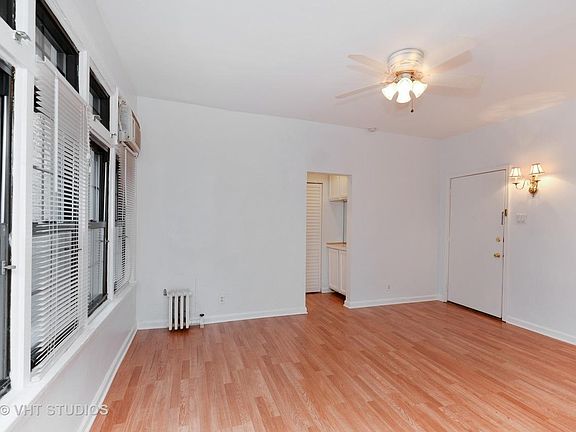 4th image of 1127 W Farwell Ave APT 207