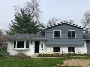 6070 Amadore St, Commerce Township, MI 48382