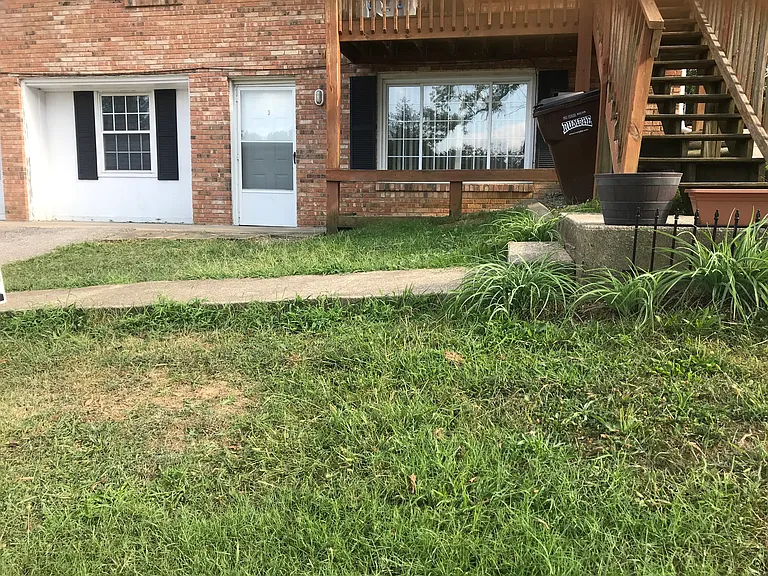 614 Barnes Mill Rd #3 — Photo 4