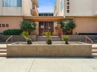 5429 Newcastle Ave APT 308, Encino, CA 91316
