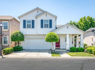 694 W Lisbon Ln, Clovis, CA