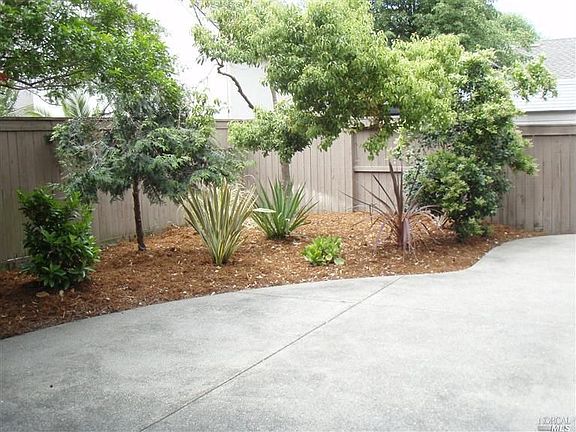 5th image of 397 Song Bird Way