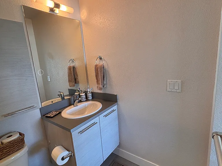 1021 Depew St — Photo 16
