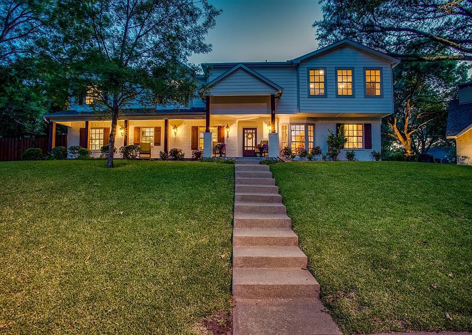 1st image of 325 Chaparral Dr