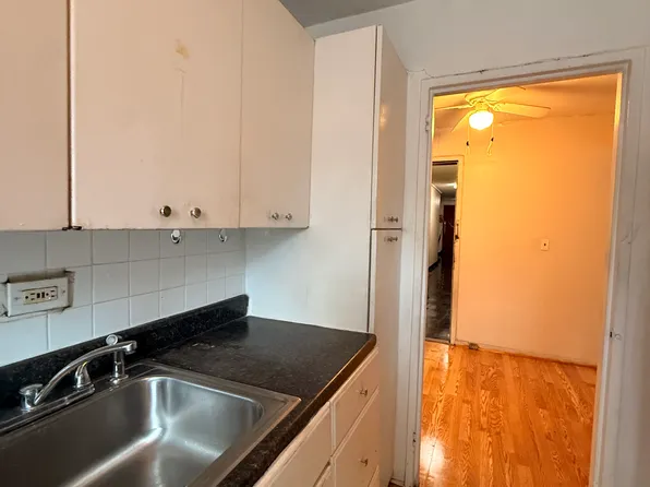 1010 Sherman Avenue image 11 of 23