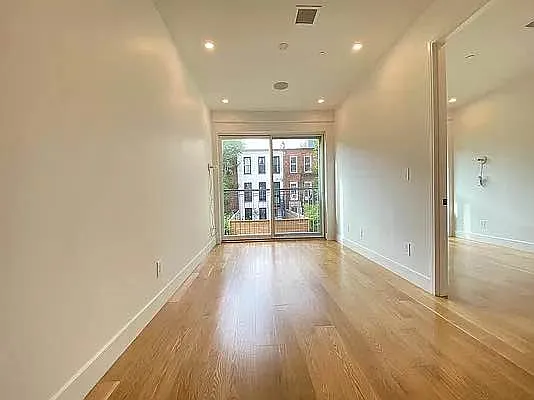 Rented by GROOME REALTY LLC | media 4