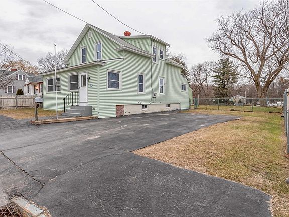 4th image of 125 Precourt St
