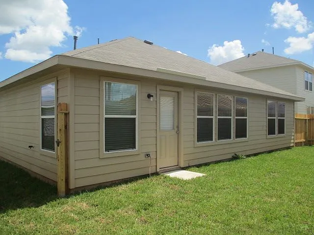Rio Vista — Photo 3
