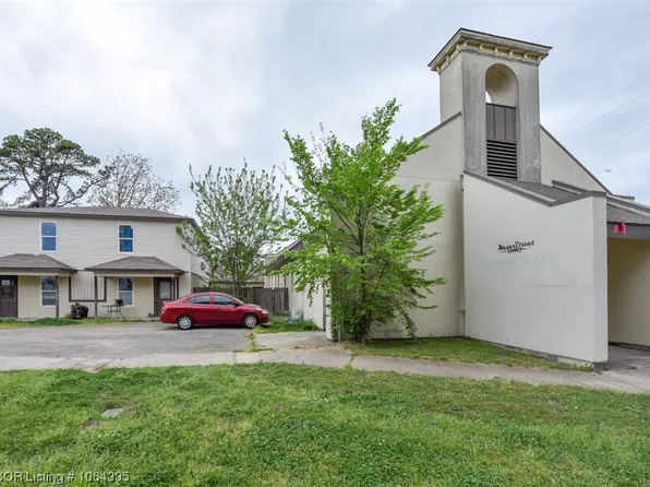 400 S Main St, Muldrow, OK 74948