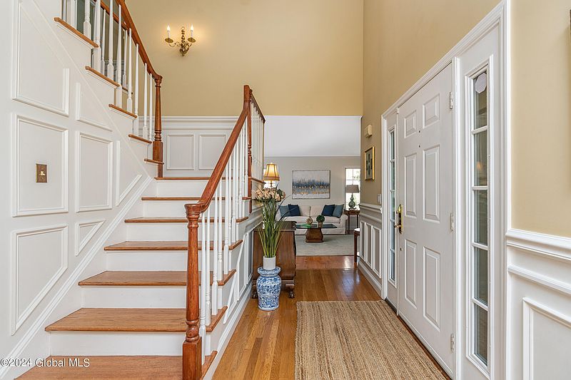 4th image of 232 Walnut Lane