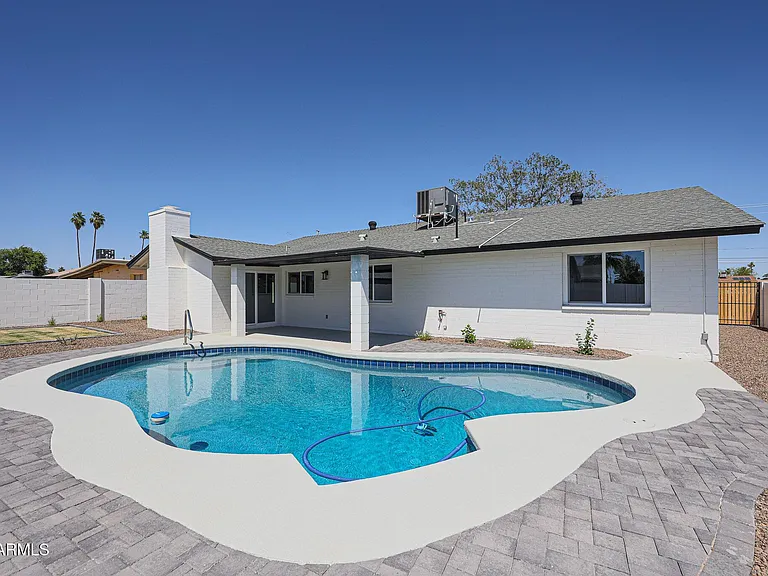 11202 N 43rd Dr — Photo 33