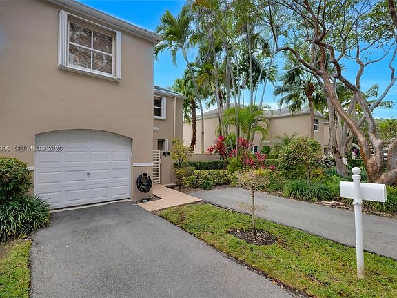 3rd image of 6960 SW 54th St