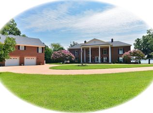 16900 Holly Point Rd, Williamsburg, VA 23185