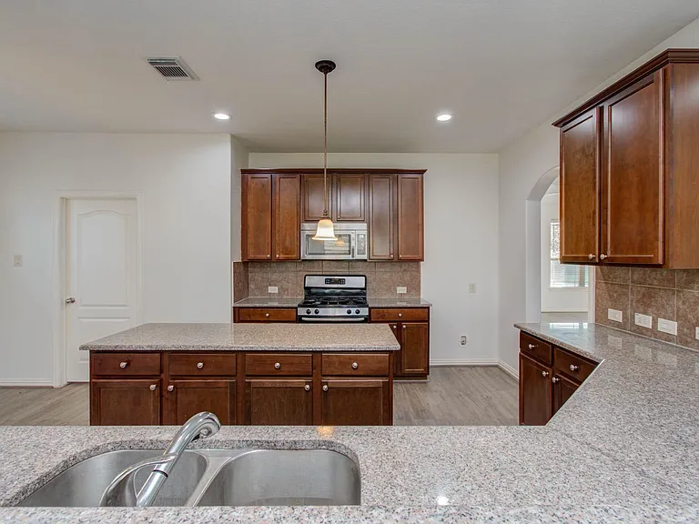 22314 Mosshall Ct — Photo 20