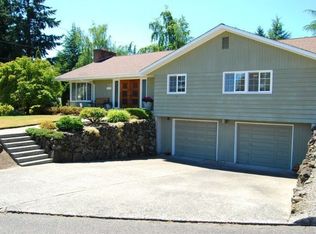 1024 Crestwood Ln, Fircrest, WA 98466