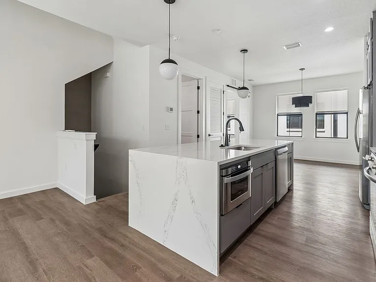 1218 E Kay St #14 — Photo 18