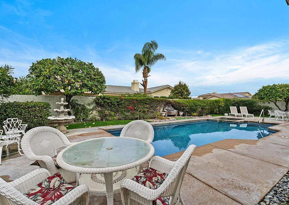 1st image of 2 Othello Ct